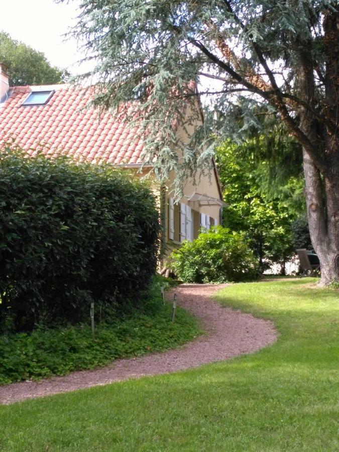 Le Cedre Enchante La Guiche Exteriér fotografie